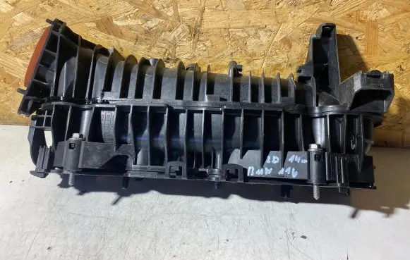 BMW 1 F20 F21 Intake manifold 108452S10