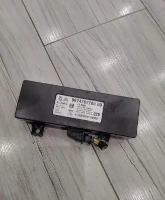 Citroen DS4 Bluetooth control unit module 9674767780