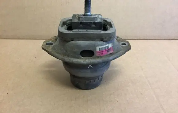 Land Rover Range Rover Sport L320 Engine mount bracket KKB500602 V8D