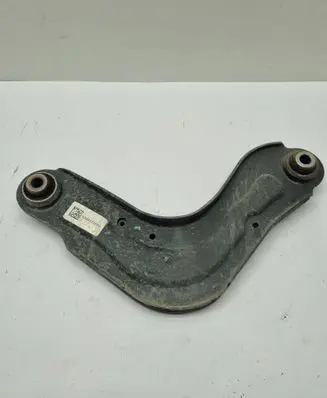 Chrysler Pacifica Rear control arm 68445336AA 68445336