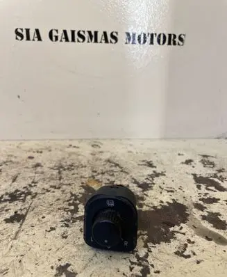 Volkswagen Jetta V Wing mirror switch 1K0959565