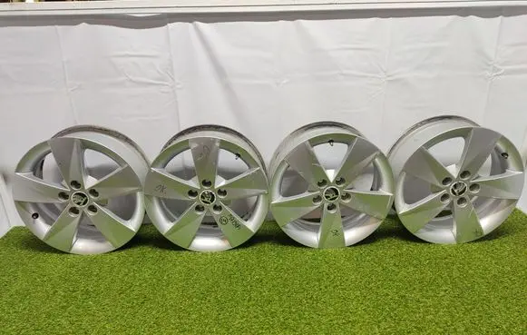 Skoda Fabia Mk2 (5J) R15 alloy rim 5J0601025AB