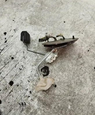 Subaru Legacy Fuel level sensor 