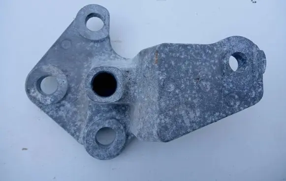 Nissan Altima Engine mount bracket 11232-JA000