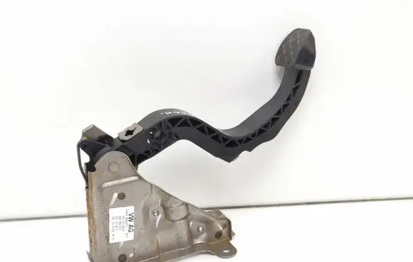 Clutch pedal