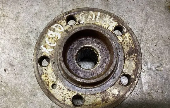 Volvo XC90 Rear wheel hub