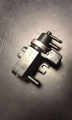 Mercedes-Benz B W245 Turbo solenoid valve A0051535528