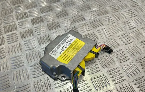 Mercedes-Benz B W245 Airbag control unit/module A1698206626