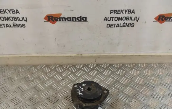 Iveco Daily 6th gen Engine mount bracket 5801515707