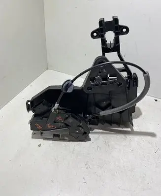 Volvo S60 Front door lock 31301740 40624141
