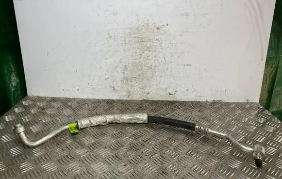 Jeep Grand Cherokee Air conditioning (A/C) pipe/hose 68161175AA
