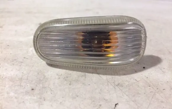 Saab 9-3 Ver2 Front fender indicator light 