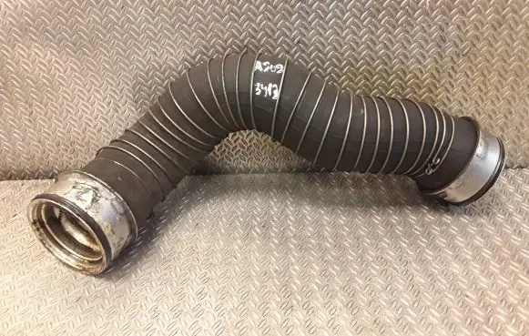 Mercedes-Benz CLK A209 C209 Intercooler hose/pipe