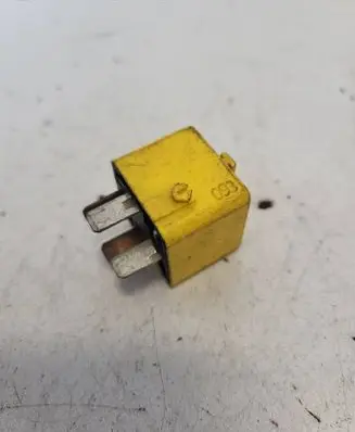 BMW 3 E46 Other relay 1378301