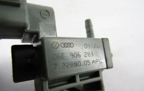 Audi Q5 SQ5 Turbo solenoid valve 06E906283