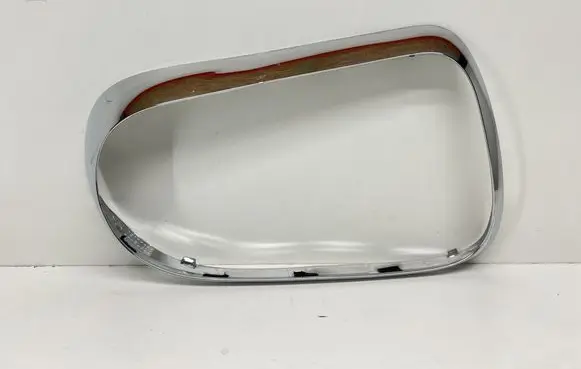 Mini Cooper Countryman F60 Rear/tail light trim molding 7385428