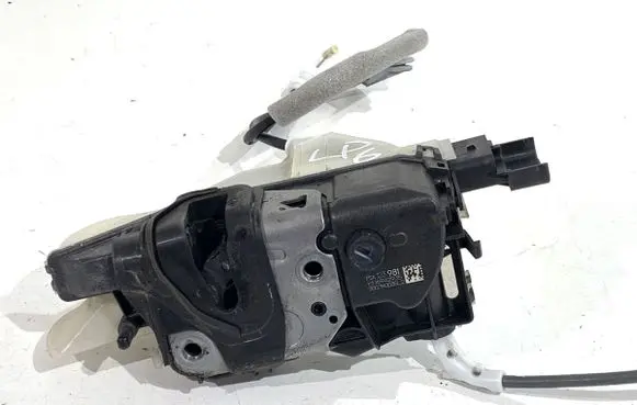 Citroen C3 Front door lock PSA123981