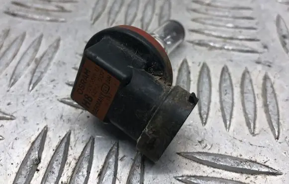 BMW 5 E60 E61 Fog light bulb 64212
