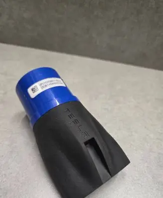 Tesla Model S Other devices 102580102A