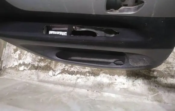 Toyota Avensis Verso Rear door card panel trim