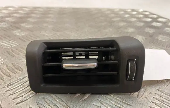 Volvo XC90 Air vent grill in roof 31497126