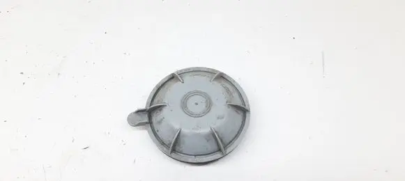 Toyota Avensis T270 Headlight/headlamp dust cover TD30