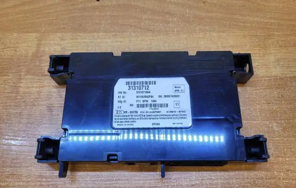 Volvo XC70 Bluetooth control unit module 31310713AA 31310712 001EAE542F84