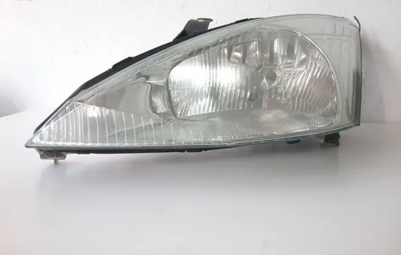 Ford Focus Headlight/headlamp 0374D