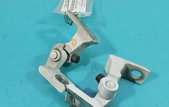 Volkswagen Up Front door hinge set 7N0831401D IMPRK1543726