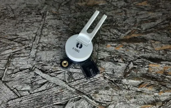 Opel Insignia A Brake pedal sensor switch 10366474