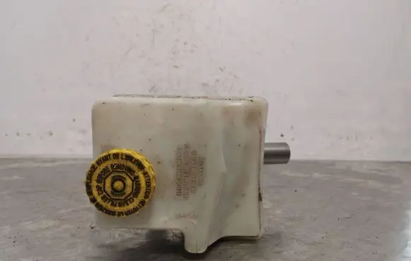 Jeep Grand Cherokee Master brake cylinder