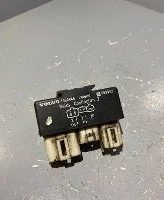 Volvo 850 Coolant fan relay 1398845 899962 212130