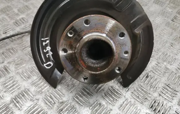 Renault Captur II Rear wheel hub