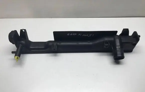 Lexus IS 220D-250-350 Radiator mount bracket