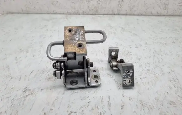 Audi A6 S6 C6 4F Rear door hinge set 8E0833412