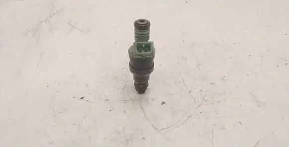 BMW 5 E39 Fuel injector 0280150415