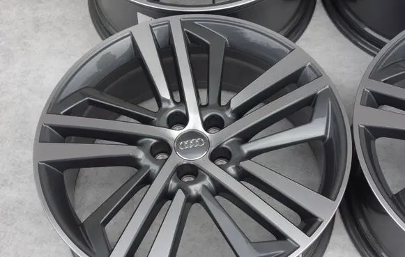 Audi Q5 SQ5 R20 alloy rim 80A601025F