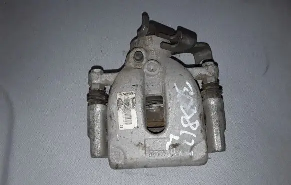 Peugeot 3008 I Rear brake caliper 4401Q0