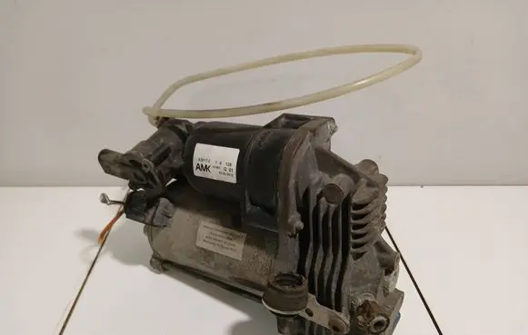 Mercedes-Benz R W251 Air suspension compressor 93917014128
