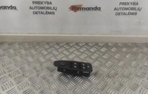 BMW 4 F36 Gran coupe Electric window control switch 728383207 920810802