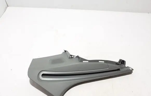 (D)pillar trim (top)