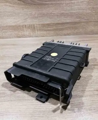 Audi 80 90 B3 Engine control unit/module ECU 893907404 0261200220