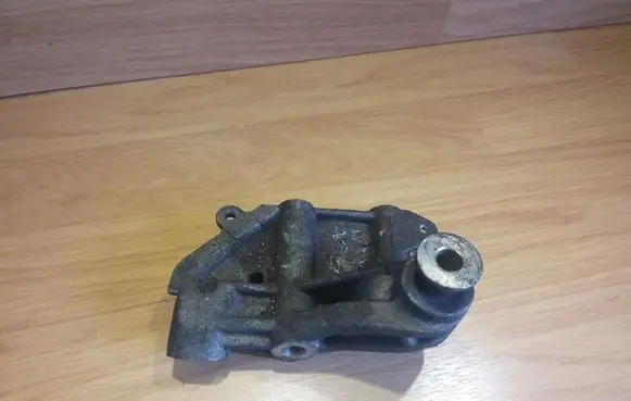 Alfa Romeo 156 Engine mounting bracket 46539781