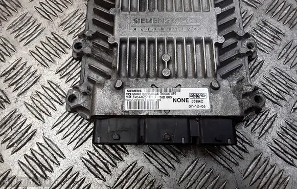 Volvo V50 Engine control unit/module 36000189 5ws40251e