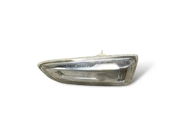 Opel Astra J Front fender indicator light S510512838 13273103