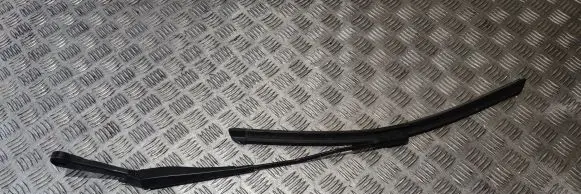 Mercedes-Benz C W205 Windshield/front glass wiper blade W000051783