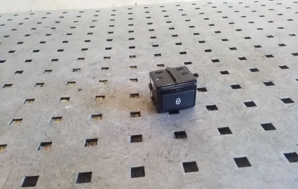 Jaguar XF X260 Central locking switch button 