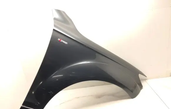 Audi Q7 4L Fender