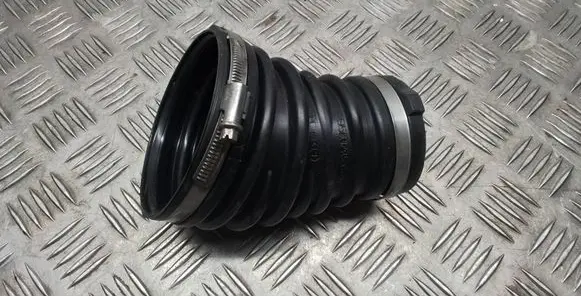 Porsche Macan (95B) Intercooler hose/pipe 95B129532