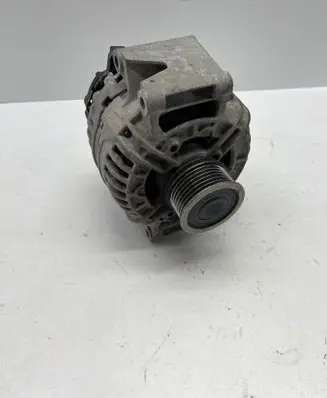 Audi A3 S3 8P Generator/alternator 06B903016AB 0124525088